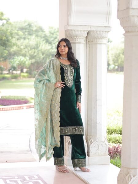 Nazneen Green Velvet Sequins & Zari Embroidered Suit Set with Fendy Dupatta