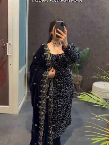 Zarisha Velvet Suit Set with Thread & Sequins Work with Fancy Lace Pant & Velvet Dupatta